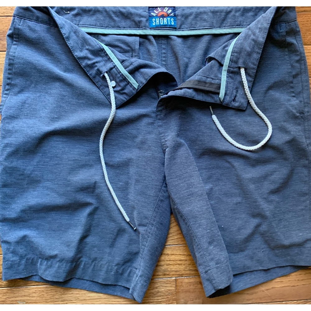 Men’s Faherty Brand Everday shorts charcoal gray sz 33